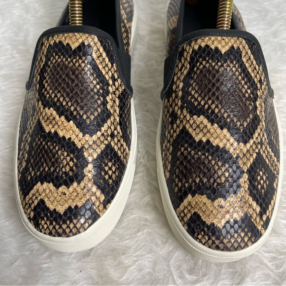 VINCE Slip On Loafer Sneaker 7 Leather Animal Print Snake - Picture 6 of 15